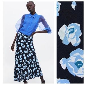 Zara Viscose Floral Print Midi Skirt. Size M.